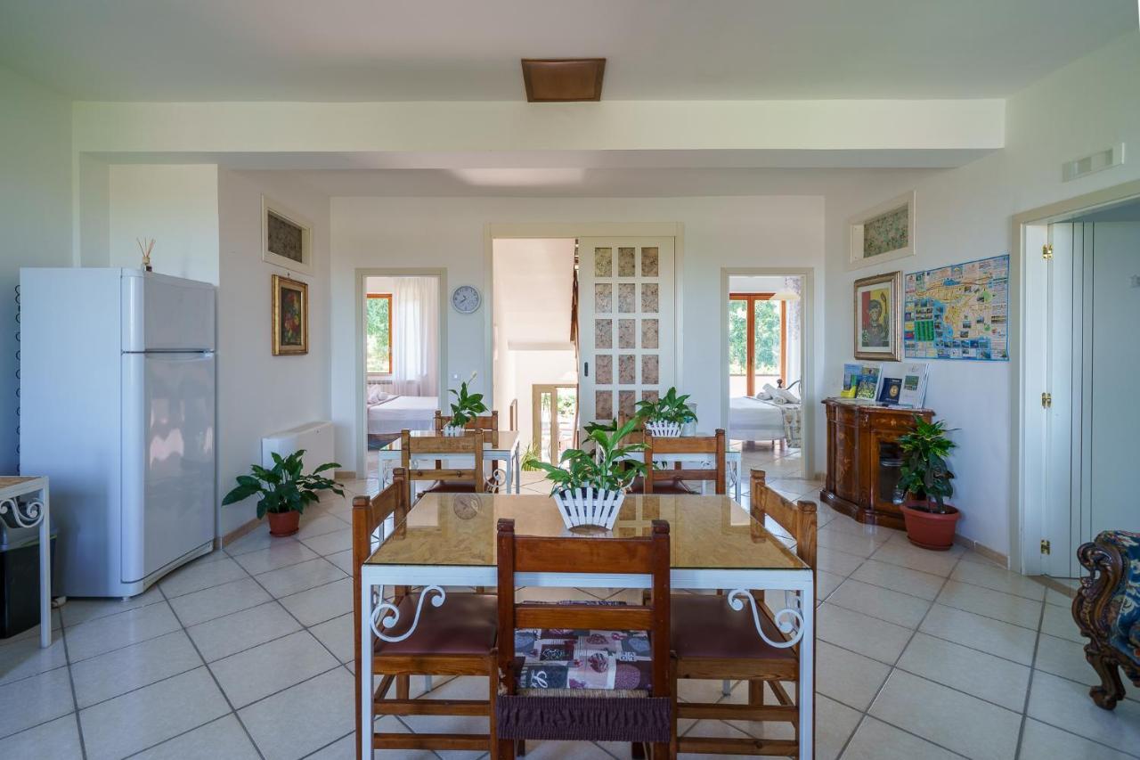 B&B Villa Le Mattine อากรอโปลี ภายนอก รูปภาพ